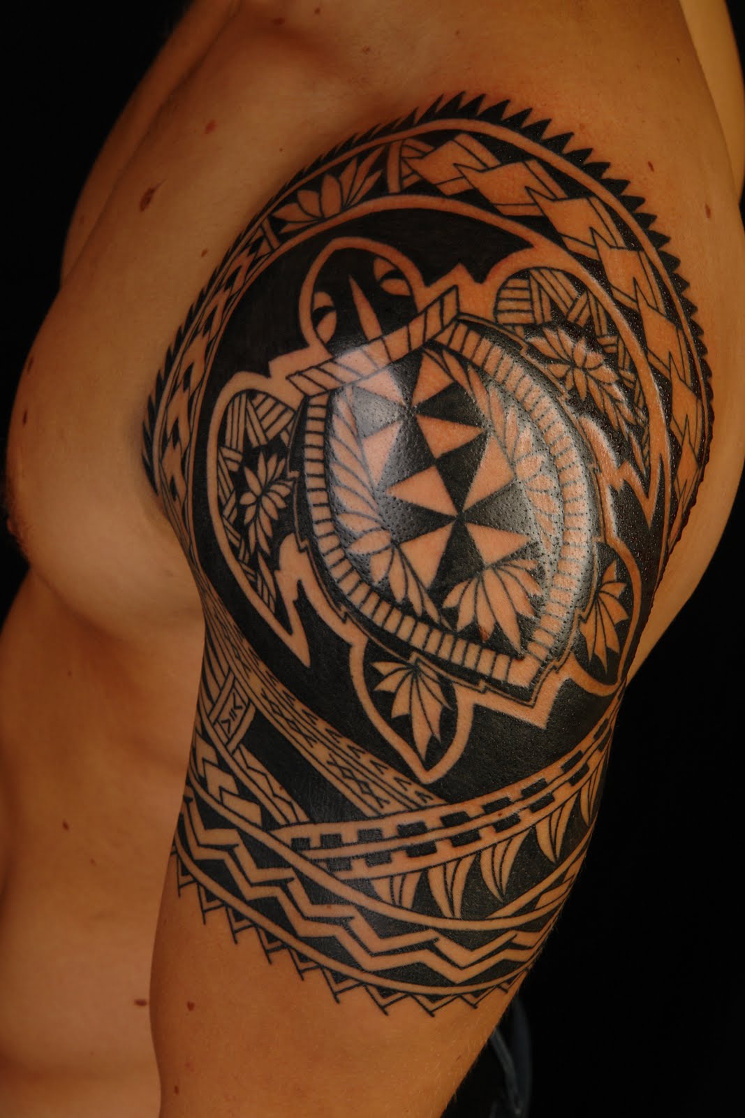 how to design a polynesian tribal tattoo