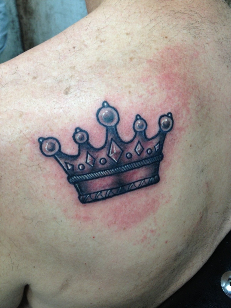 crown tattoos designs, ideas and meaning tattoos for you