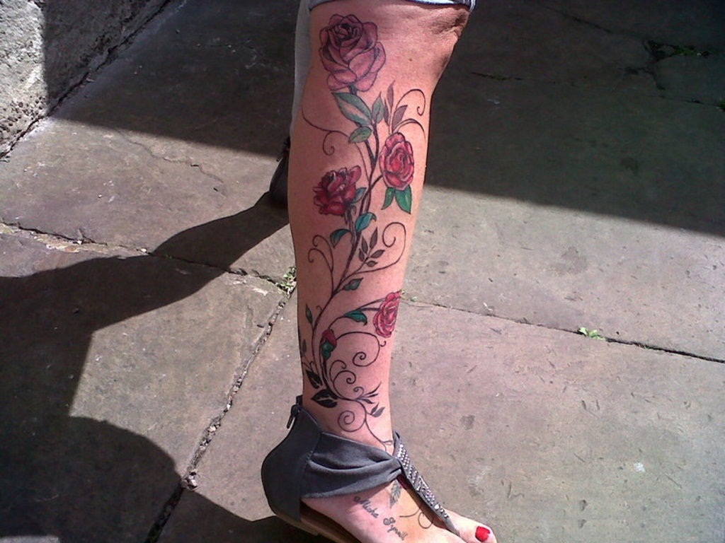 Rose Vine Tattoo Designs.