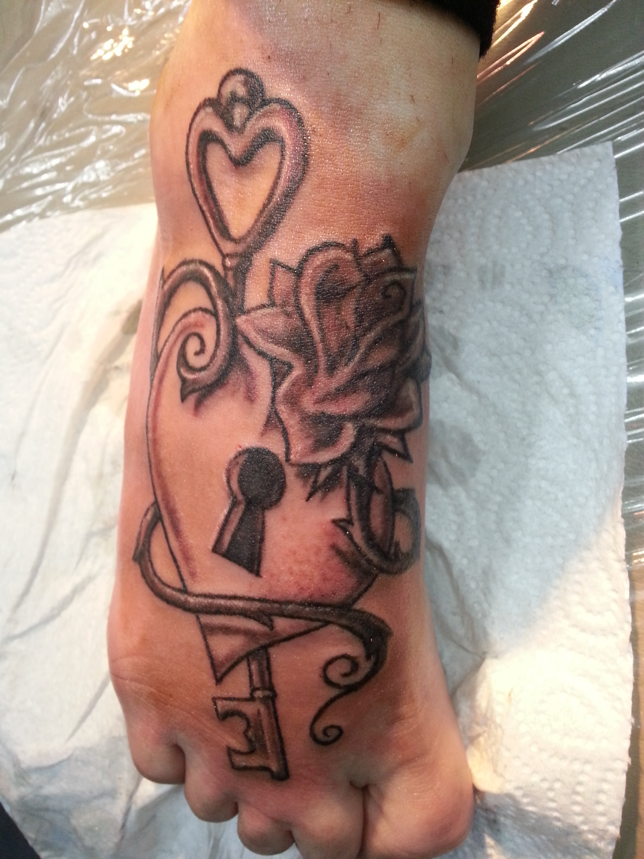  Lock  And Key Tattoos  Designs Ideas and Meaning Tattoos  