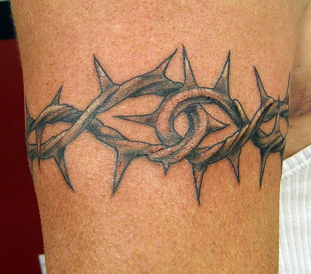 Crown of Thorns Tattoo Armband.