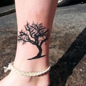 Oak Tree Tattoo Leg