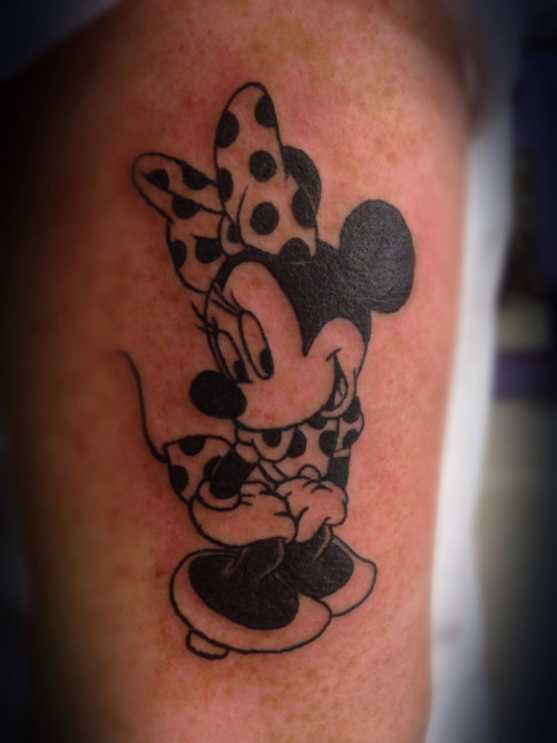 Tattoo Minnie Mouse.