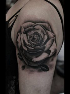 Black Roses Tattoos