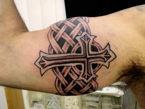 Celtic Armband Tattoo