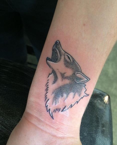 Maya INK (Tattoo studio) - wolf tattoo on hand done yesterday by  @jaswindermaya ❤️❤️ #linework #handtattoos #wolf #wolftattoo #dynamicink  #art #tattoo #tattoos #tattooart #instapic #instagram #tattoolove #art  #artist #kolkatatattoostudio ...