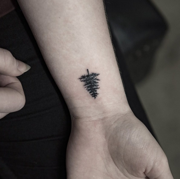Tree Wrist Tattoo Designs, Ideas and Meaning | Tattoos For You