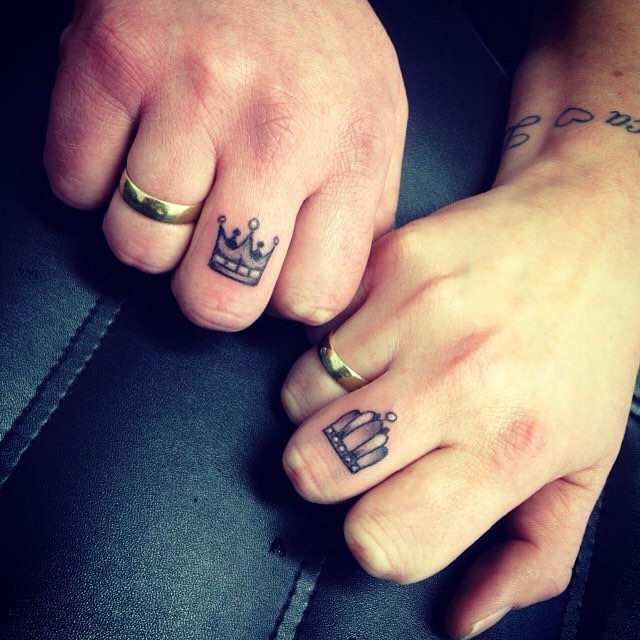 King and Queen Crown Finger Tattoos.