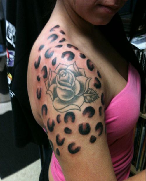Shoulder Tattoos for Girls Designs, Ideas and Meaning ...